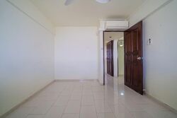 Yishun Avenue 4 (Yishun), Multi Generation #555701101